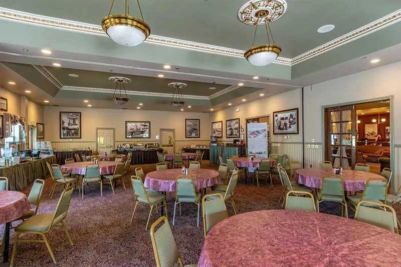 Miner's Hall breakfast room
